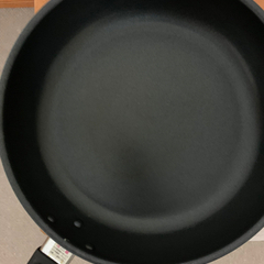 フライパンやボウル、食器差し上げますの画像