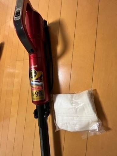 アイリスオーヤマ　ハンディ掃除機　中古品