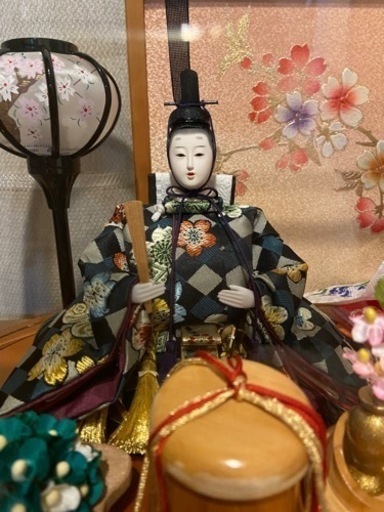 小さめお雛様　吉徳の雛人形　アクリルケース入り美品　ぼんぼり点灯