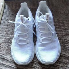 Adidas白いスニーカー24.5