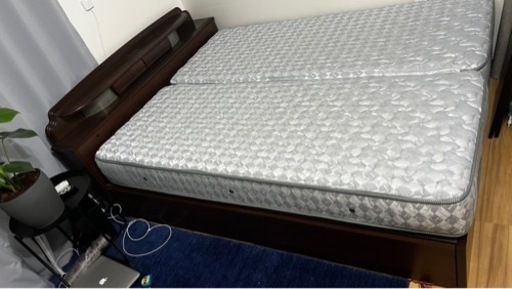 値下げ！高級クイーンベッド　セブンベッド　本体マットレスセット