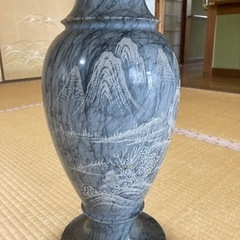 大きな壺　花瓶　事務所店舗用　の画像