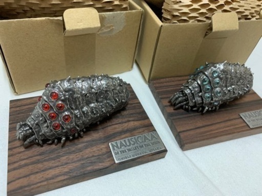 【三鷹の森ジブリ美術館限定】メタル フィギュア 王蟲 オーム 赤眼＆青眼セット 【風の谷のナウシカ】