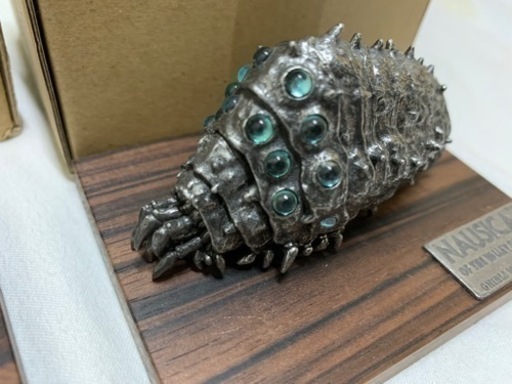 【三鷹の森ジブリ美術館限定】メタル フィギュア 王蟲 オーム 赤眼＆青眼セット 【風の谷のナウシカ】
