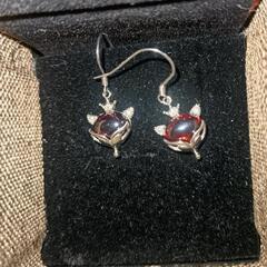 ピアス
