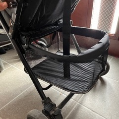 アップリカ ベビーカー ジャンク品の画像