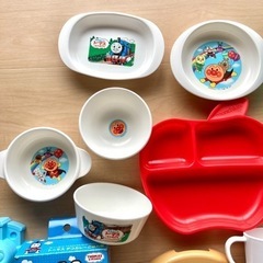 決まりました！ベビー　幼児　食器　まとめ売り　19点　トーマス　アンパンマン　マンチカンの画像