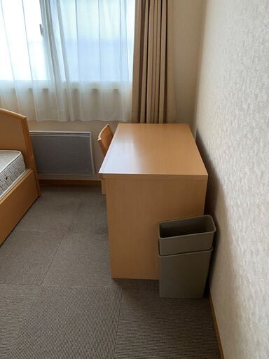 【石狩市新港西引き取り限定】机・椅子セット