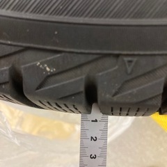 スタッドレスタイヤ　4本セット　プリウスに使用。の画像