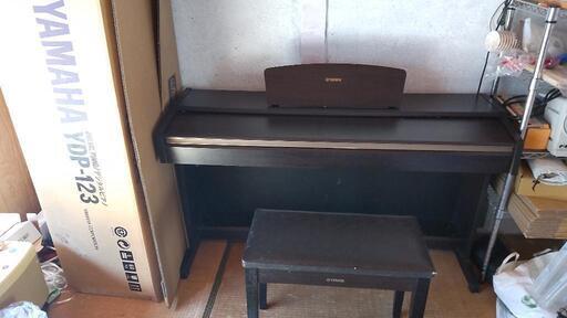 YAMAHA電子ピアノydp-123 (なお) 旭の鍵盤楽器、ピアノの中古