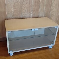 テレビ台の画像