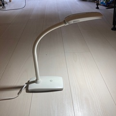 デスクランプ