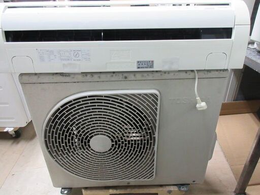 K03105　東芝　中古エアコン　主に6畳用　冷2.2kw ／ 暖2.2kw