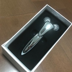 美顔ローラー　マッサージ　美品