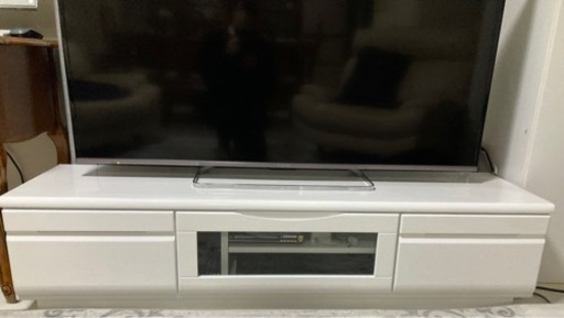 美品　テレビ台