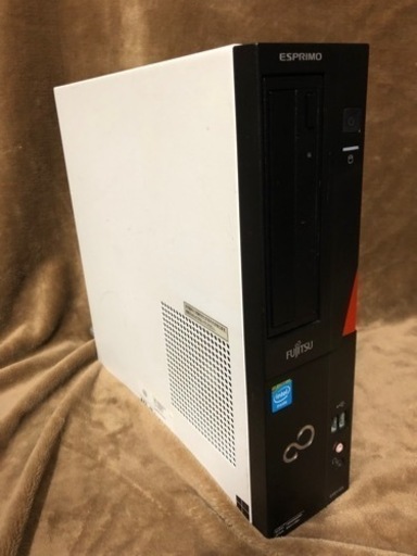 Fujitsu製デスクトップコンピュータ