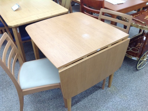 ダイニング３点セット 伸長式テーブル  椅子座面合皮 ホワイト【9650024】