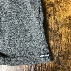 VOLCOM Tシャツ　美品の画像