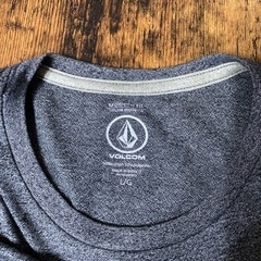 VOLCOM Tシャツ　美品の画像