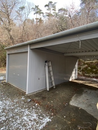 倉庫　シャッター付き