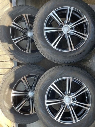 スタッドレスタイヤ225/65/17