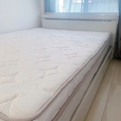 【美品】ニトリ　ダブルベッド　マットレス付きの画像