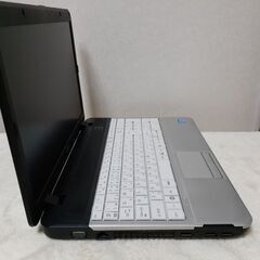 Fujitsu　LIFEBOOK　15インチ　SSD搭載　Wi-Fi　マルチ　テンキー付き　Windows11
