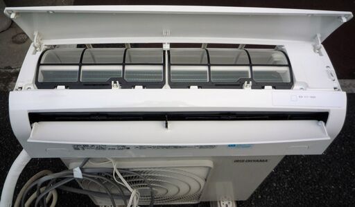 ☆アイリスオーヤマ IRIS OHYAMA IRR-2218C インバーター冷暖房除湿ルームエアコン◆2018年製・寝室や子供部屋にぴ