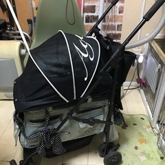 マザーカート お散歩バッグとドリンクホルダーはありません