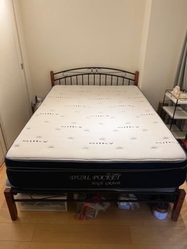 ニトリのダブルベッド一式が無傷・汚れなしです  〆:2/23