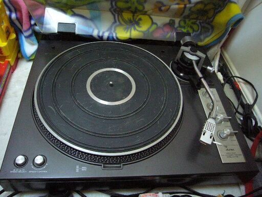 中古・Auｒexレコードプレイヤー未使用針新品付き！