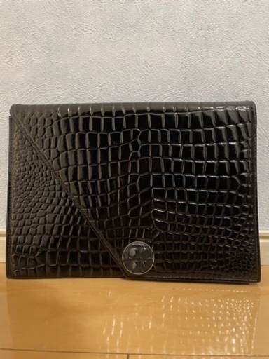 YVES SAINT LAURENT イブ サンローラン  クロコ型押し