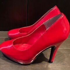 【無料】赤いハイヒール　の画像