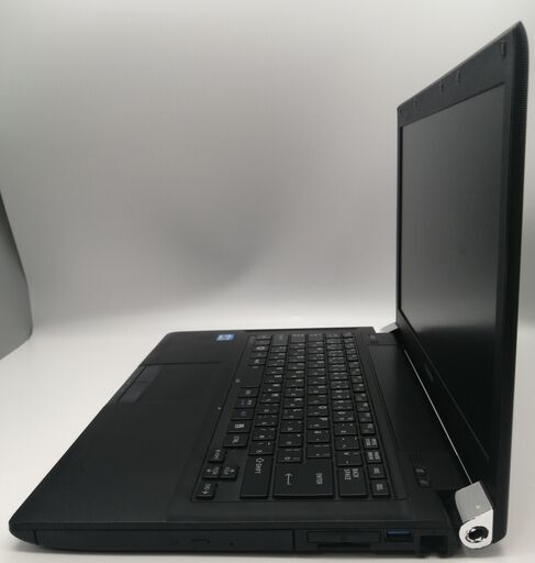 東芝ノートパソコン i3（中古）4GBのメモリ、SSD120GB,13.3画面、Intel