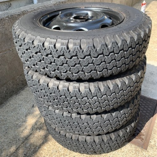 ブリヂストンタイヤホイール4本セット145R12