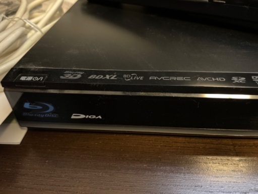 テレビ（ブルーレイ&ＤＶＤ内蔵)とDIGAを合わせて取りにきていただける方