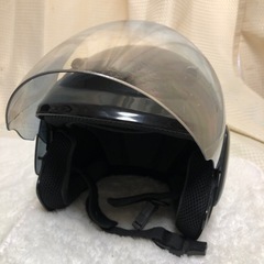 バイクのヘルメットの画像