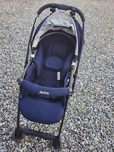 aprica ベビーカー