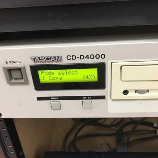 楽器 TASCAM CD-D4000