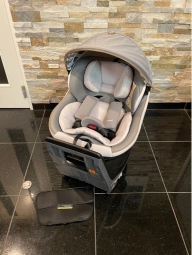 【商談中】【定価54000円の新品未使用】コンビ クルムーヴスマート ISOFIX チャイルドシート