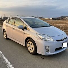 プリウス　ワンオーナー ナビTVバックモニタ、スマートキー×２　...
