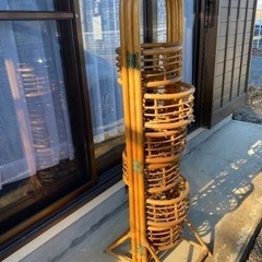 竹製の飾り棚