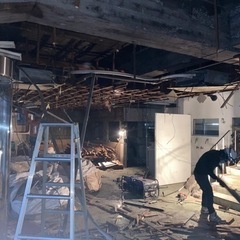 内装解体工事スタッフ募集！未経験でも高待遇、月収30万保証東京／...