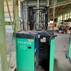 トヨタ　EVホークリフト　１トン　上昇3ｍ　スライド0.4ｍ　ナガツメの画像