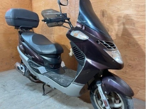 ☆お支払い4.2万円☆ SYM RV180i  180cc高速乗れる！ リアボックス付き♪ ナックルガード！ 通勤通学に！配達にも♪ 関東圏内即日配送可能です！