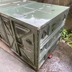 希少】【早い者勝ち‼︎】米軍 FRP 軽量 コンテナ⑦
