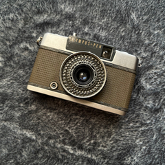 OLYMPUS PEN EE 2 フィルムカメラ の画像