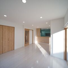 家賃のみで入居可能！2020年フルリノベーション戸建（車2台駐車可能）