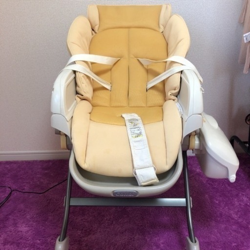 コンビ:電動スウィングハイ＆ローラック、チェア