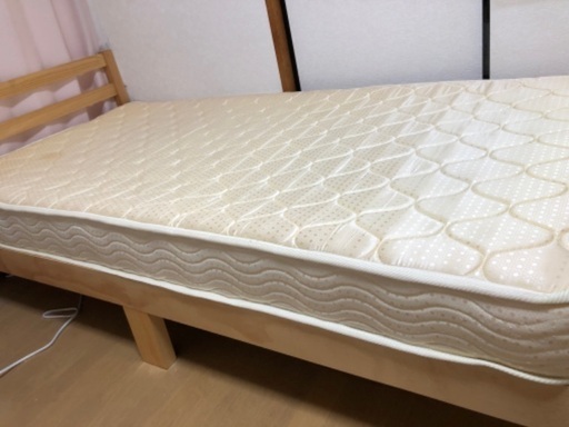 ニトリ　シングルベッド　マットレス付き